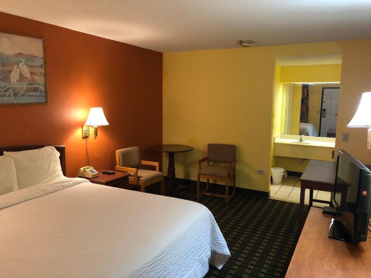 Ingleside Motel Athens Bagian luar foto